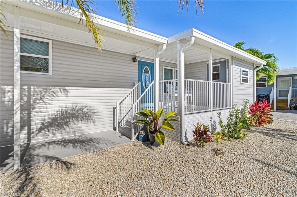 2961 Skipper LN ST. JAMES CITY, FL 33956