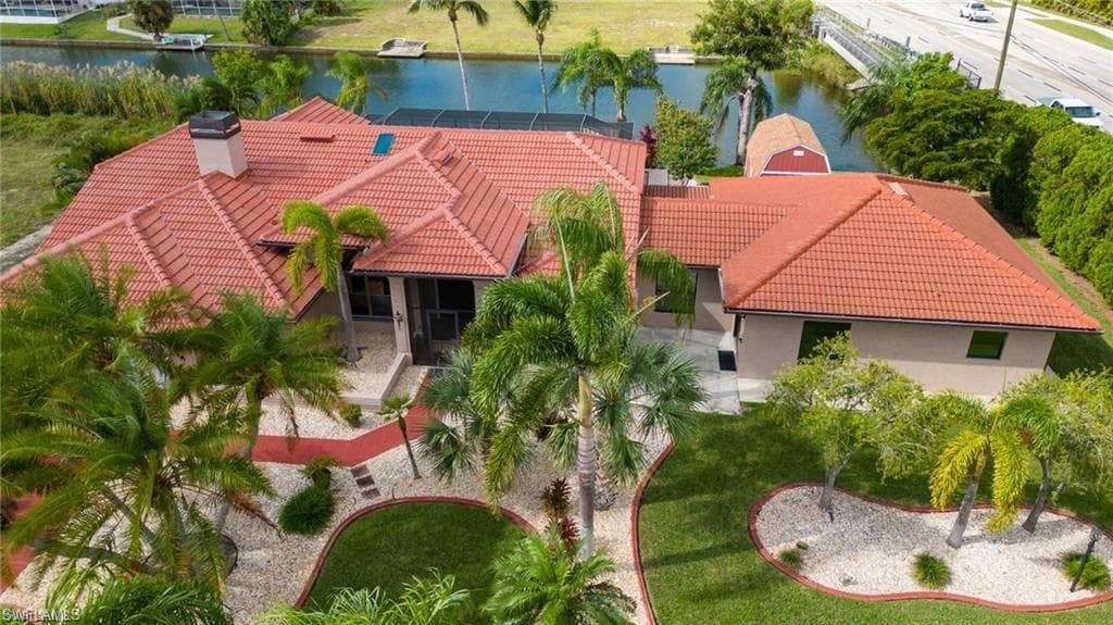 4 SE 21st AVE CAPE CORAL, FL 33990