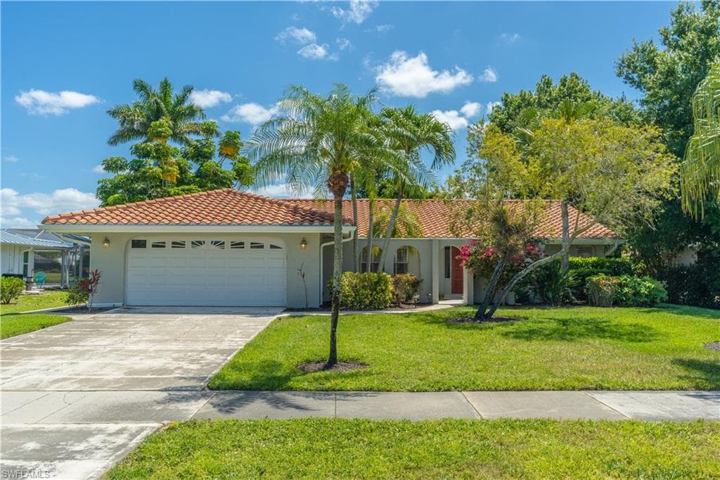 2224 Kings Lake BLVD NAPLES, FL 34112
