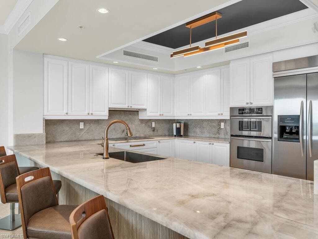 1050 Borghese LN 2005 NAPLES, FL 34114