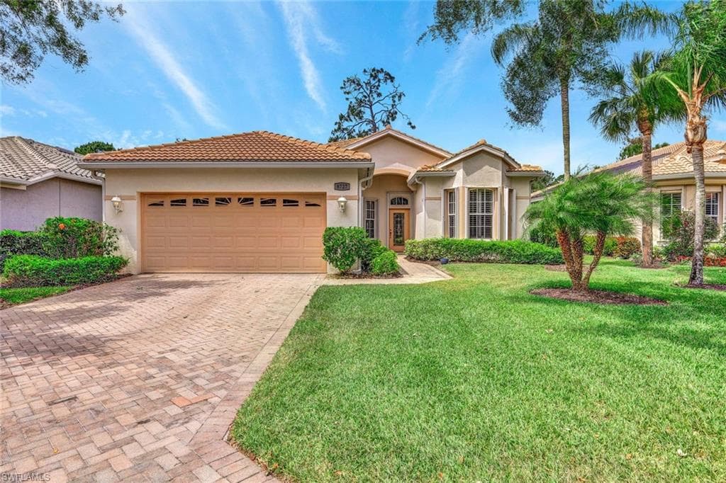 8727 Gleneagle WAY NAPLES, FL 34120