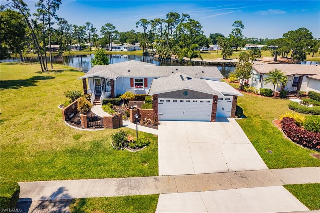 10104 Pine Lakes BLVD NORTH FORT MYERS, FL 33903