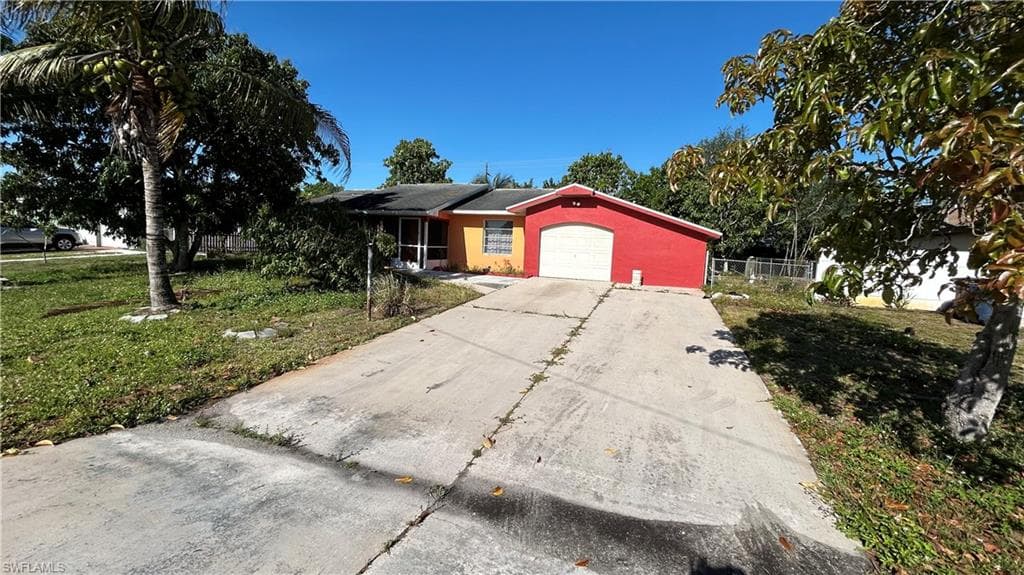 354 Inwood AVE S LEHIGH ACRES, FL 33936