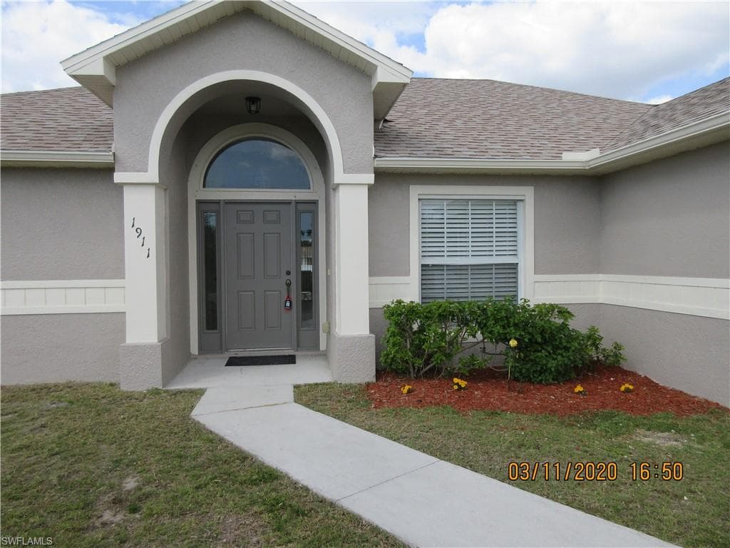 1911 SW 12th LN CAPE CORAL, FL 33991