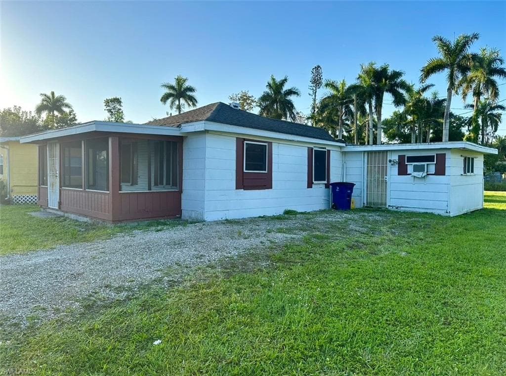 51 Cypress ST NORTH FORT MYERS, FL 33903