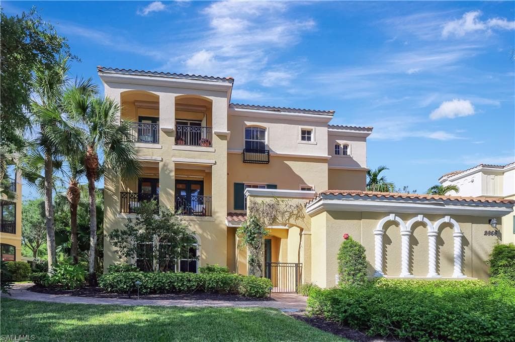 2866 Castillo CT 101 NAPLES, FL 34109
