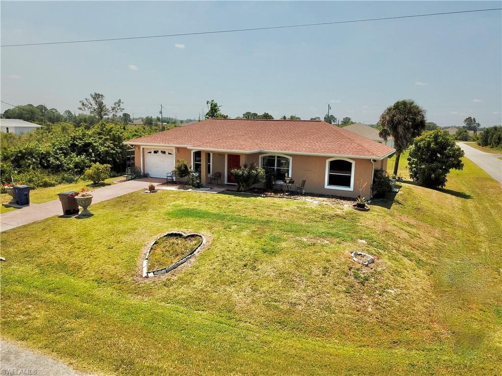 2919 63rd ST W LEHIGH ACRES, FL 33971