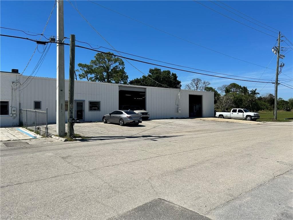 27820 Industrial ST BONITA SPRINGS, FL 34135