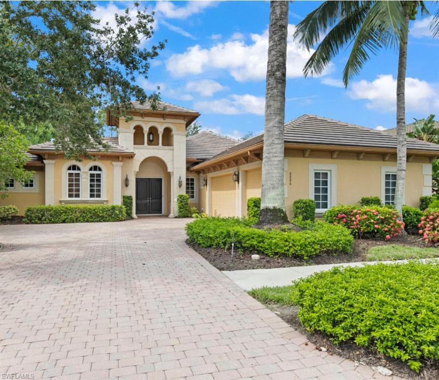 8886 Shenendoah CIR NAPLES, FL 34113