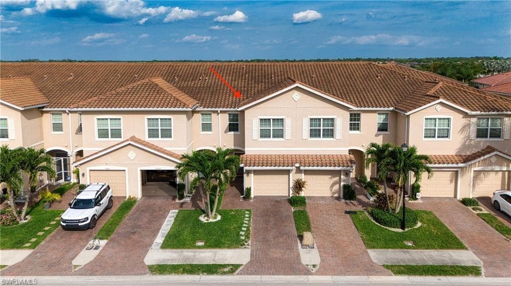 2656 BLOSSOM WAY NAPLES, FL 34120