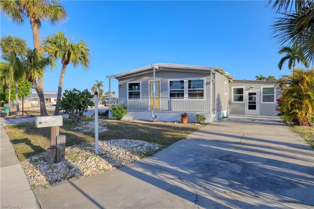 11280 Cypress LN FORT MYERS BEACH, FL 33931