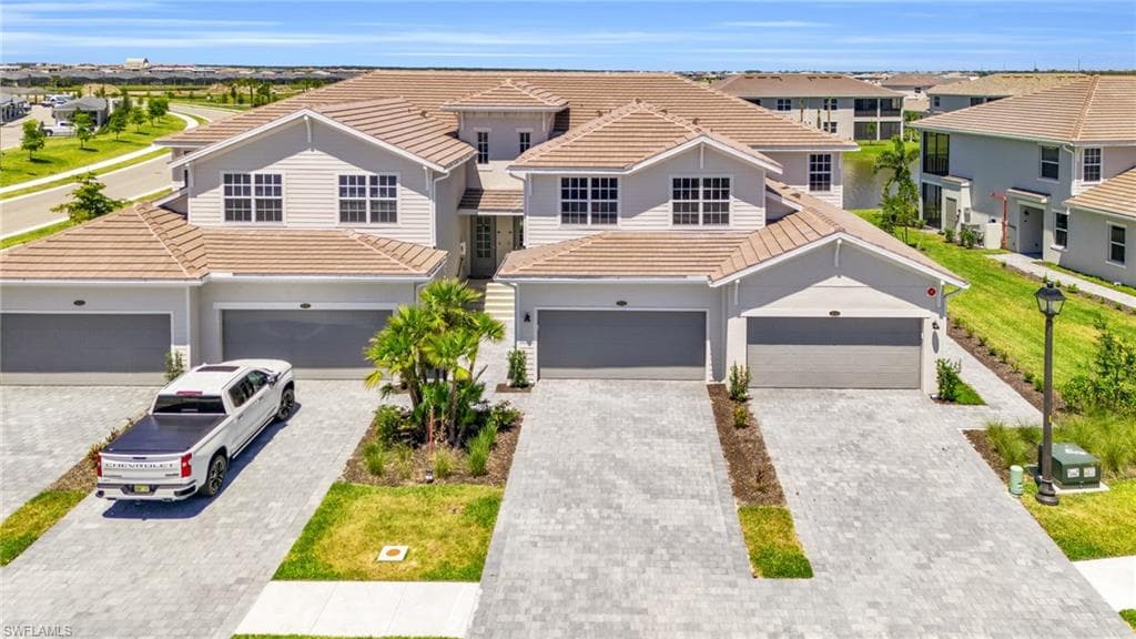 5745 Oakmont CT 8222 AVE MARIA, FL 34142