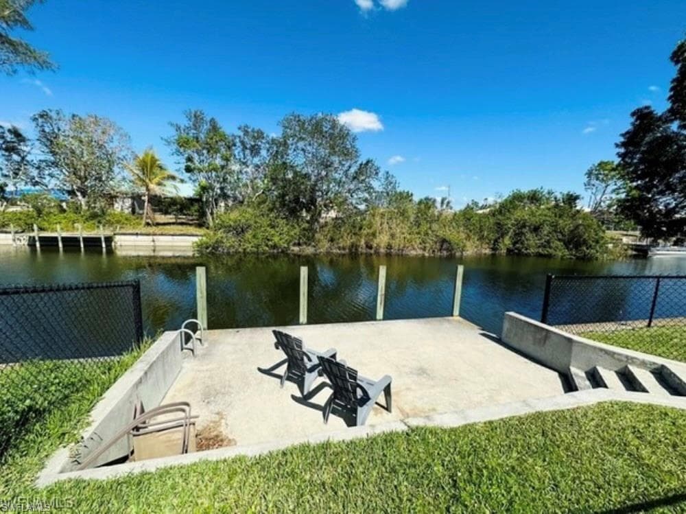 701-703 SE 4th TER 703 CAPE CORAL, FL 33990