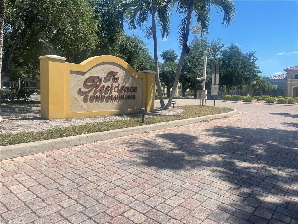 4121 Residence DR 310 FORT MYERS, FL 33901