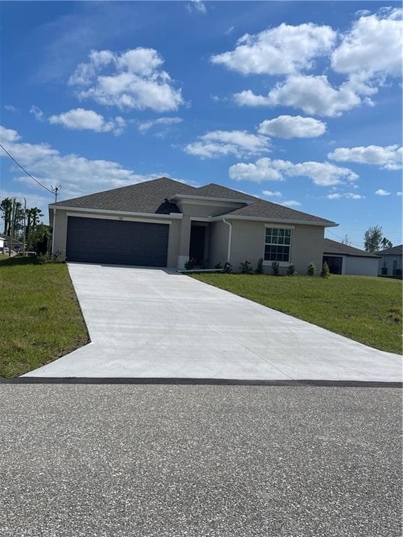 922 NE 34th TER CAPE CORAL, FL 33909