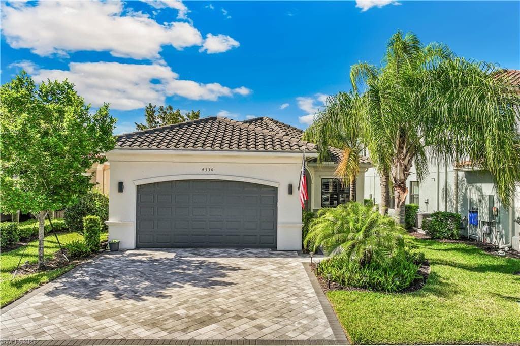 4330 Aurora ST NAPLES, FL 34119