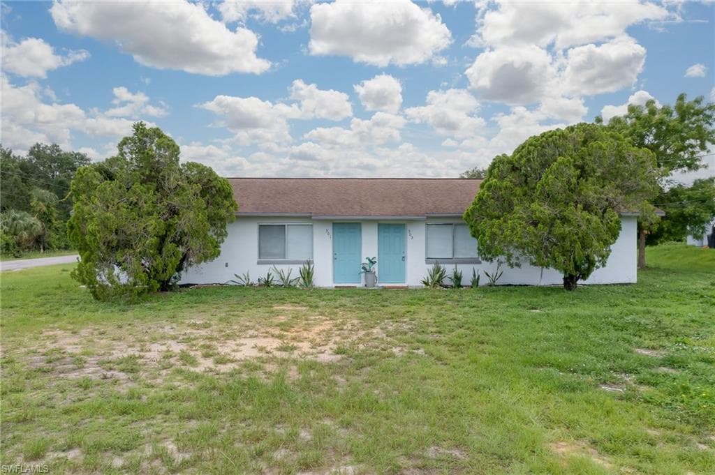 301-303 Gordon AVE S LEHIGH ACRES, FL 33973
