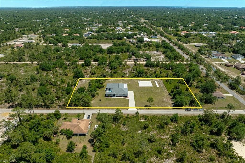 806 Cortez AVE LEHIGH ACRES, FL 33972