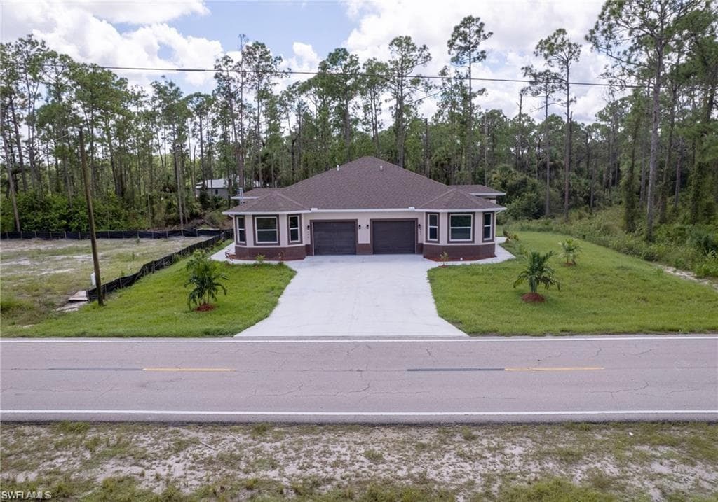 1417 W 12th ST LEHIGH ACRES, FL 33972