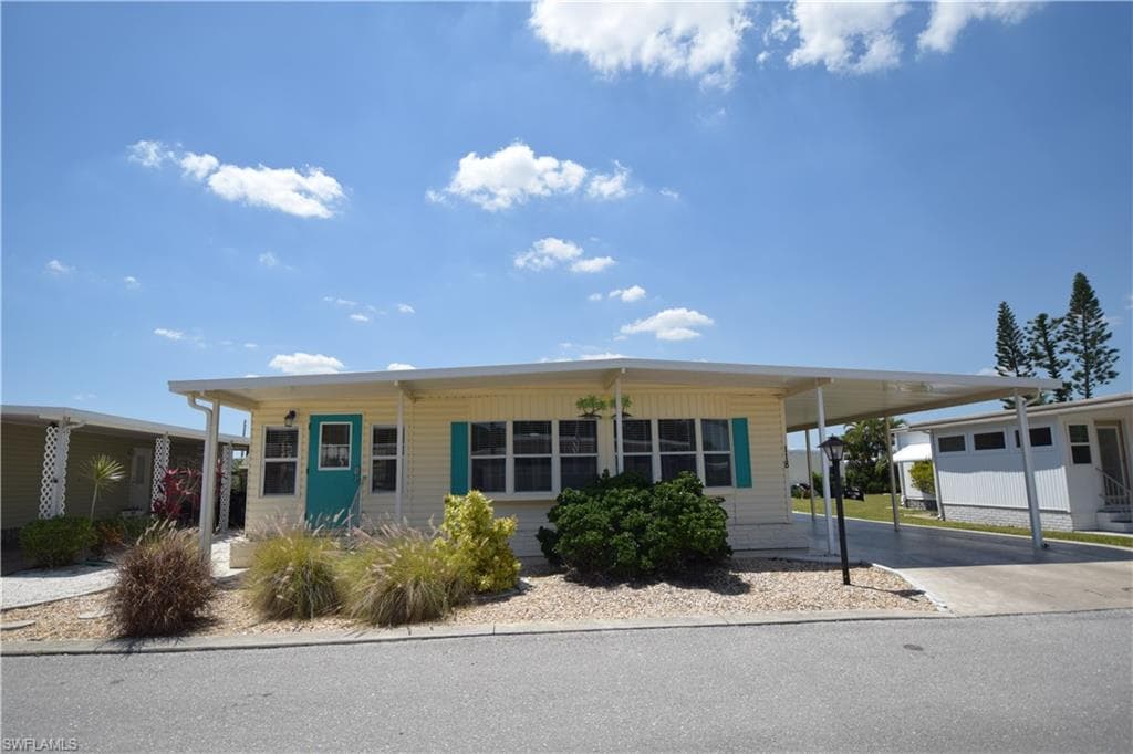 118 Snead DR NORTH FORT MYERS, FL 33903