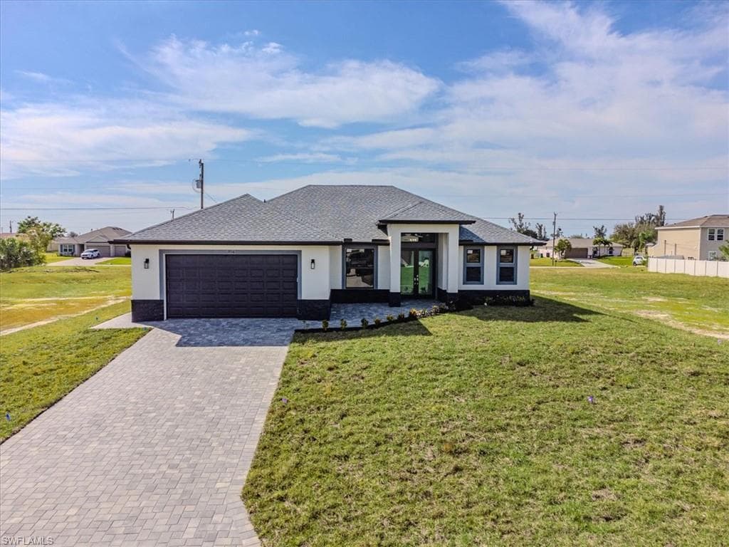 1716 NE 7th PL CAPE CORAL, FL 33909