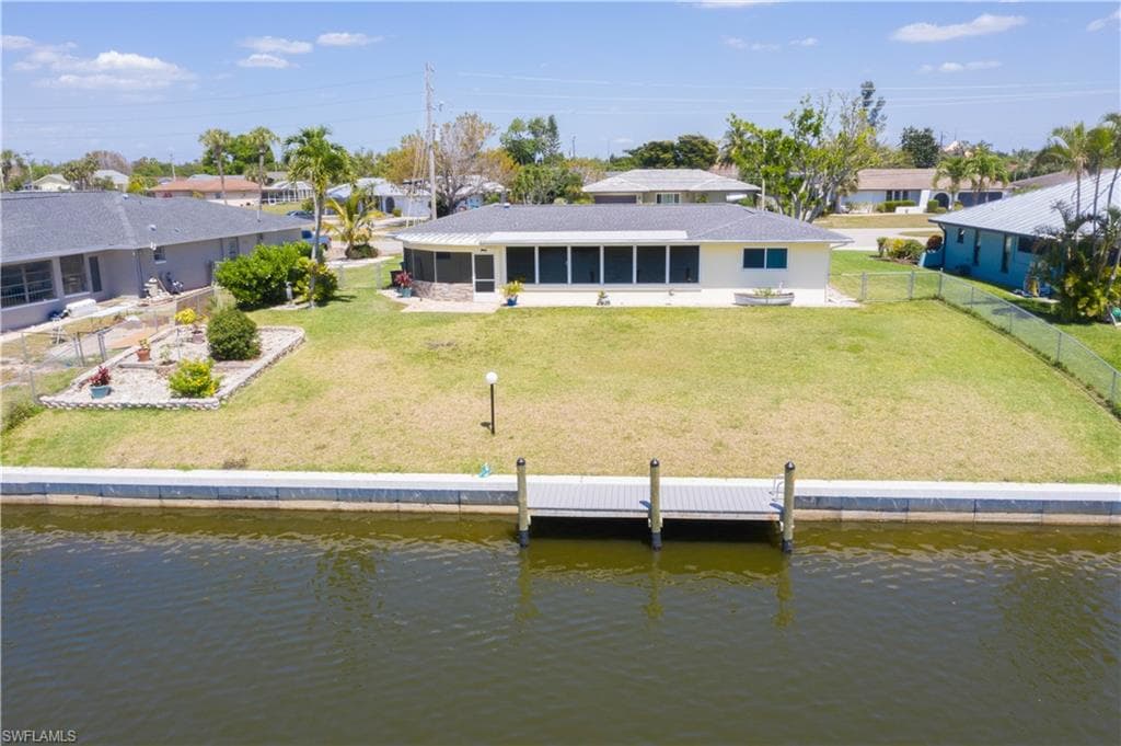 2524 Shelby PKWY CAPE CORAL, FL 33904