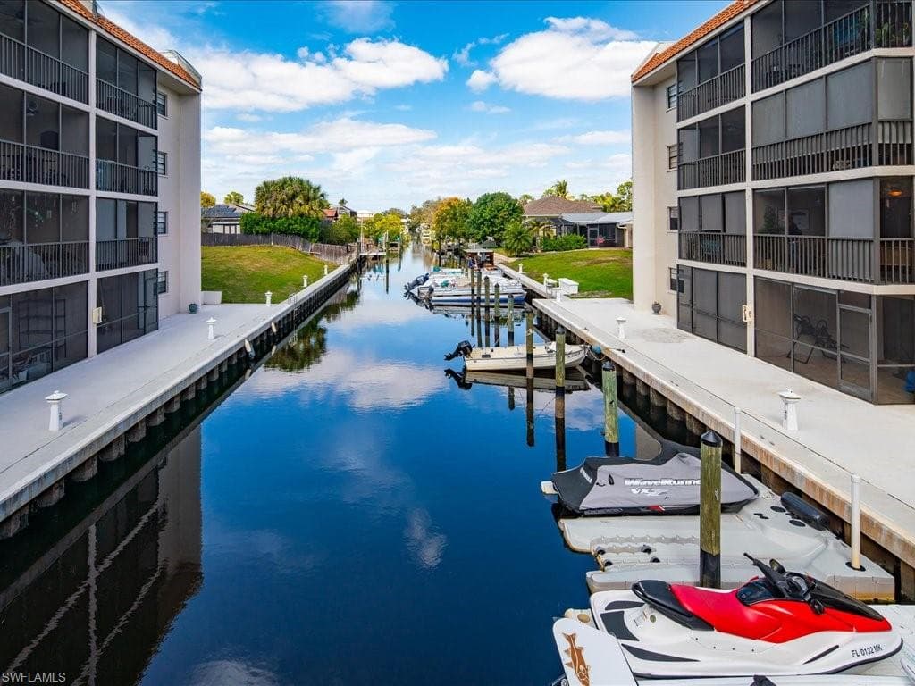 9395 Pennsylvania AVE 7 BONITA SPRINGS, FL 34135