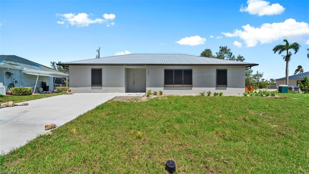16091 Lakeview DR FORT MYERS, FL 33908