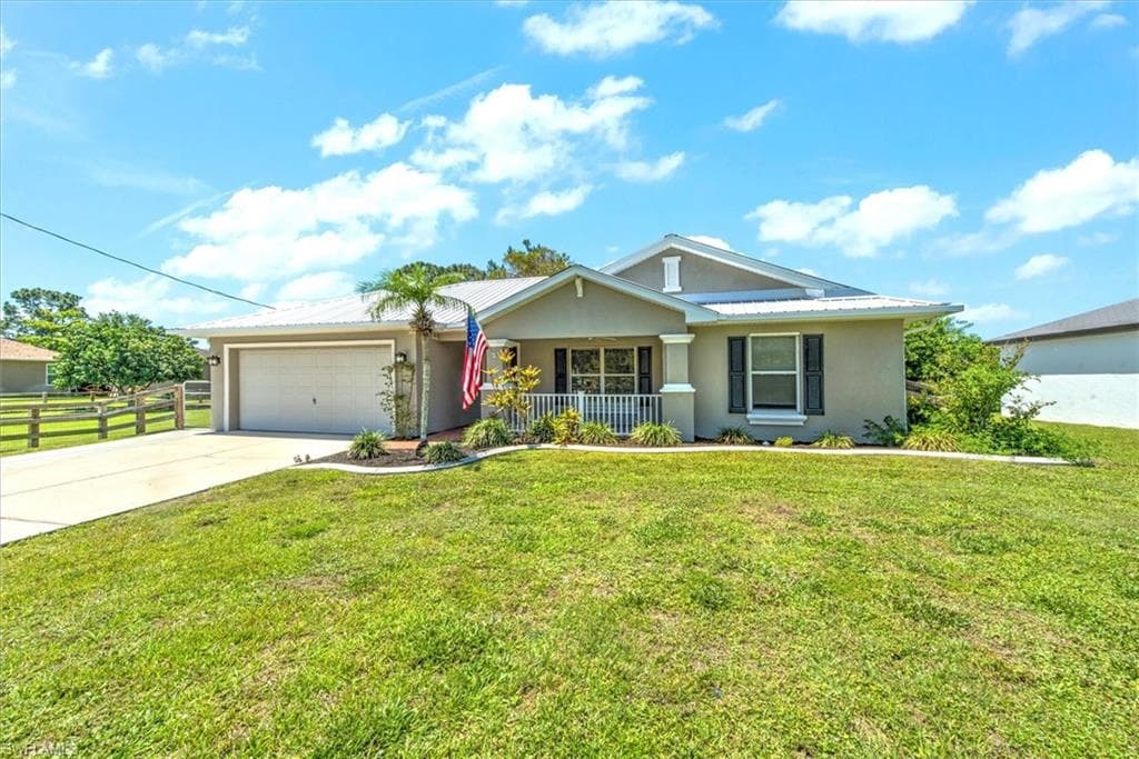 6039 Higgins AVE FORT MYERS, FL 33905