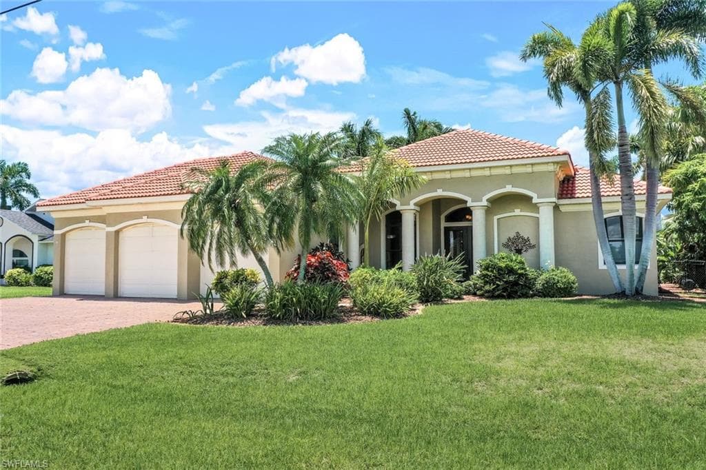 3412 SW 1st PL CAPE CORAL, FL 33914
