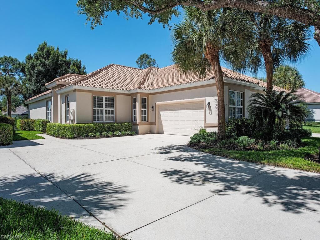6434 Birchwood CT NAPLES, FL 34109