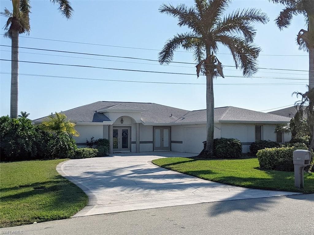 1638 SE 40th TER CAPE CORAL, FL 33904