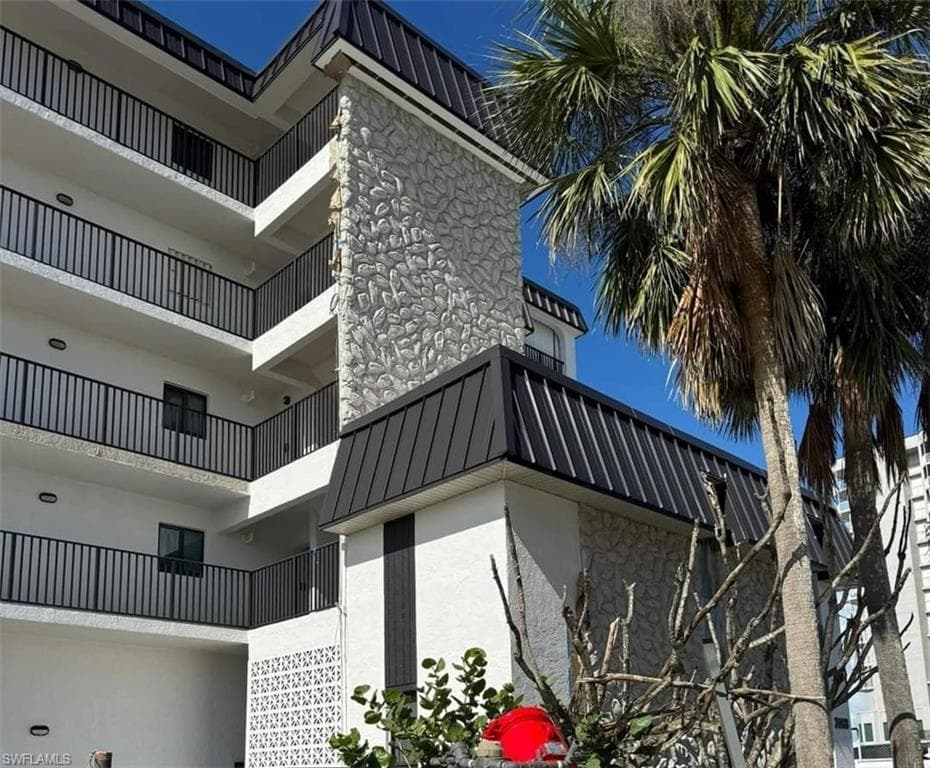 2088 Estero BLVD 4D FORT MYERS BEACH, FL 33931