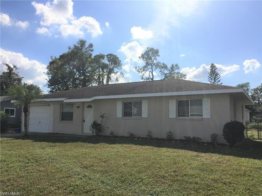 19082 Flamingo RD FORT MYERS, FL 33967