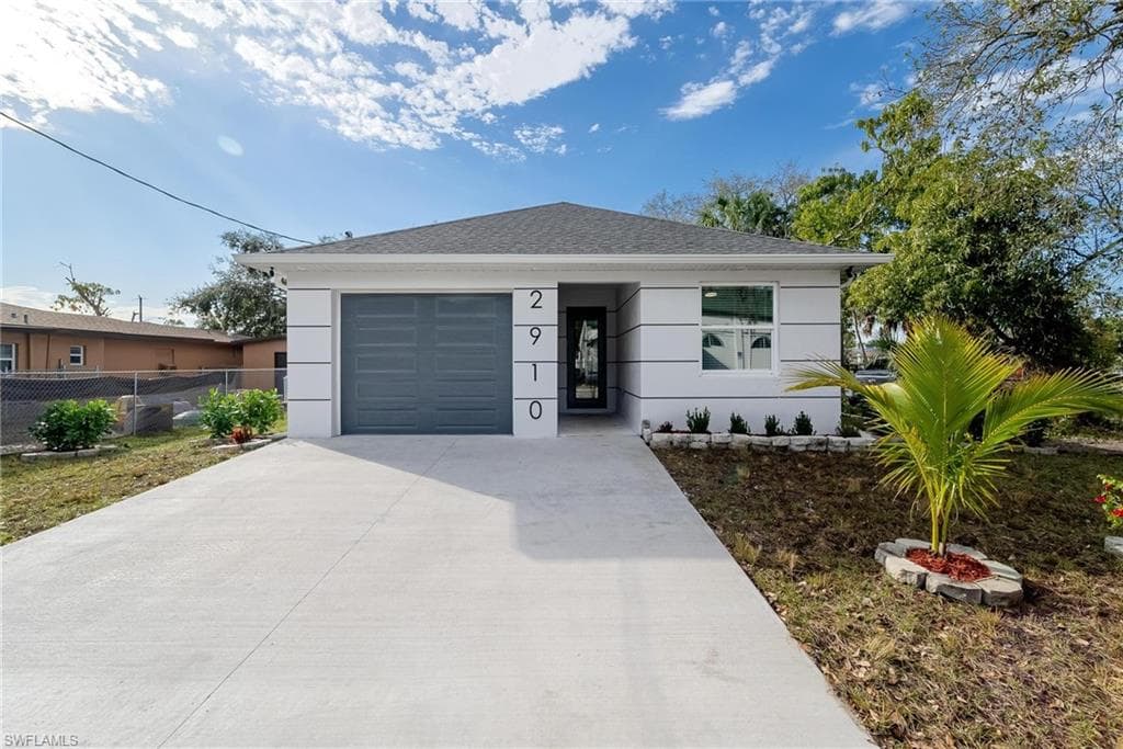 231 Maria ST FORT MYERS, FL 33916