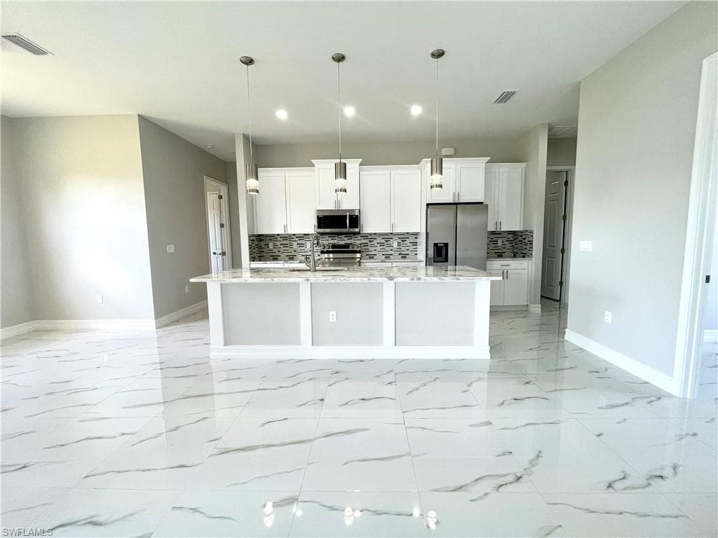 3217 24th ST SW LEHIGH ACRES, FL 33976