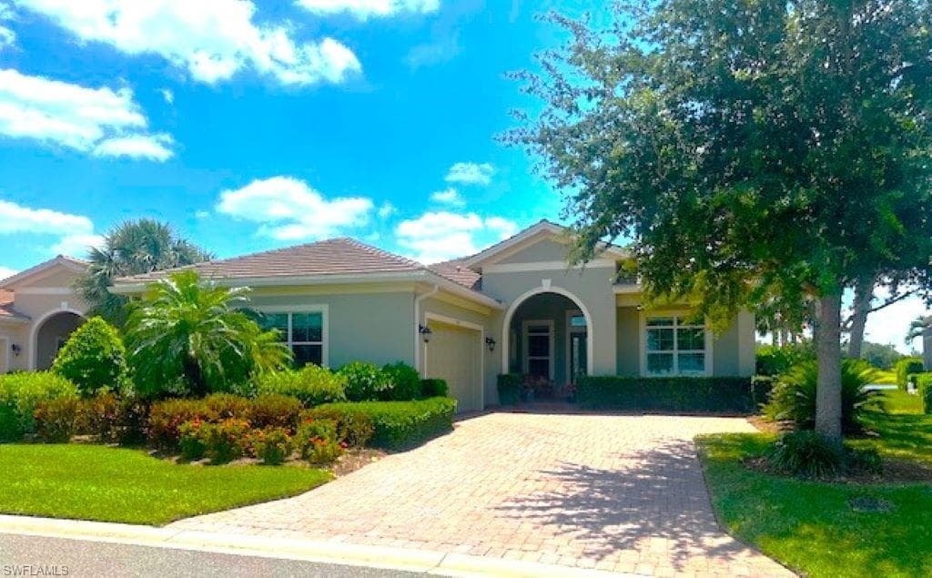 13813 Woodhaven CIR FORT MYERS, FL 33905