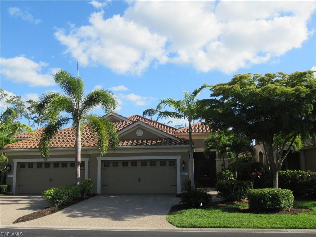 10073 Montevina DR ESTERO, FL 33928