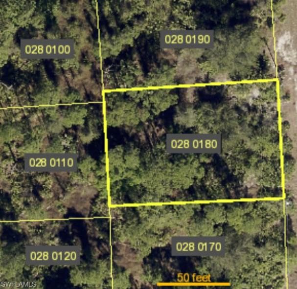 560 Cottonwood AVE S LEHIGH ACRES, FL 33974