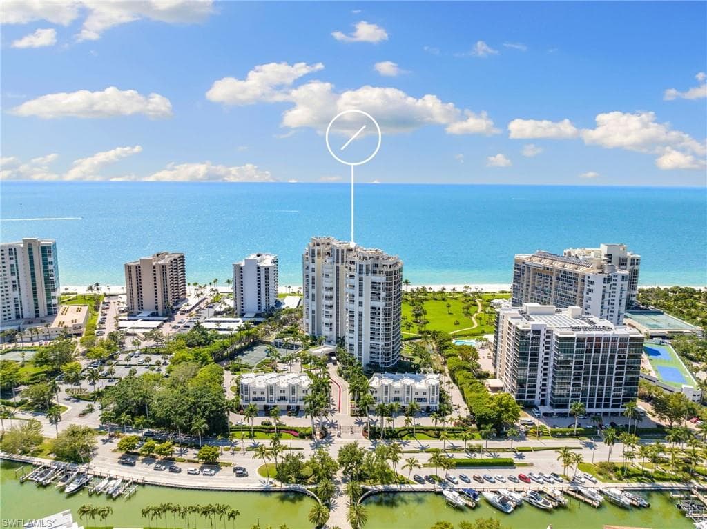 4021 Gulf Shore BLVD N 2104 NAPLES, FL 34103