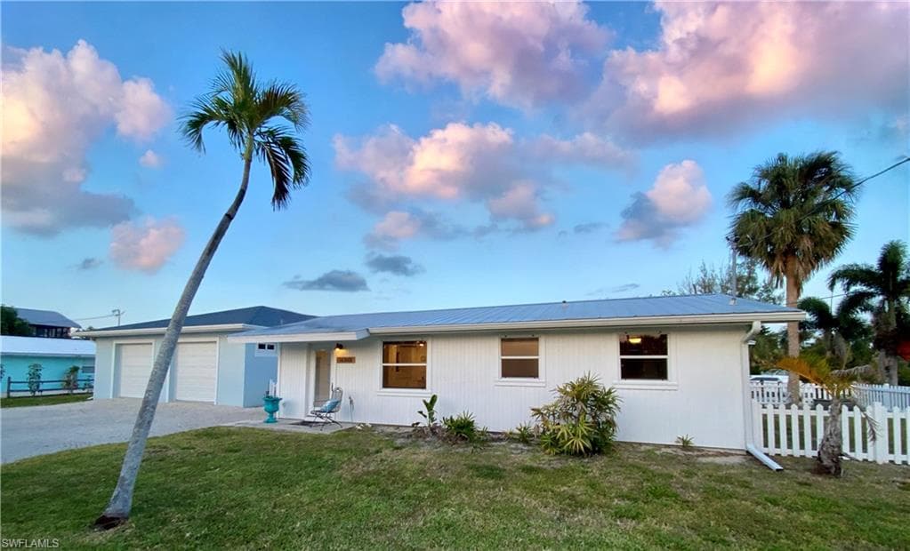 16262 Antigua WAY BOKEELIA, FL 33922
