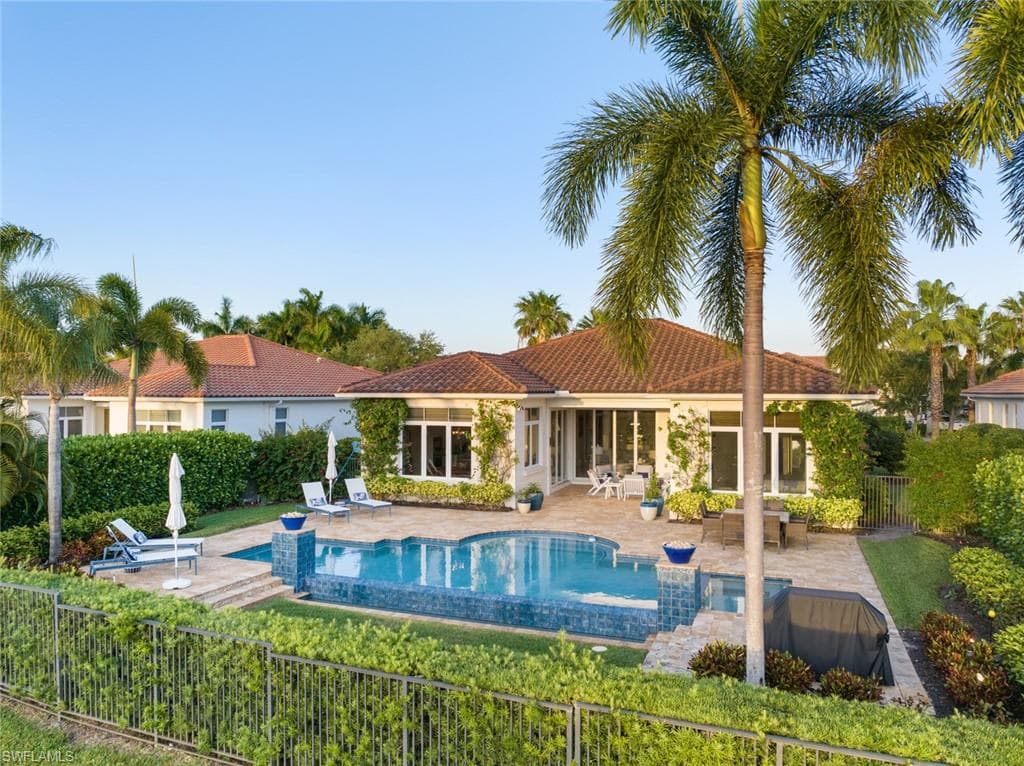 2149 Asti CT NAPLES, FL 34105
