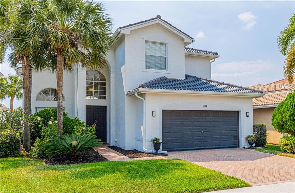 1897 Isla De Palma CIR NAPLES, FL 34119