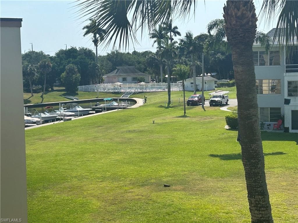 1529 Tropic TER NORTH FORT MYERS, FL 33903