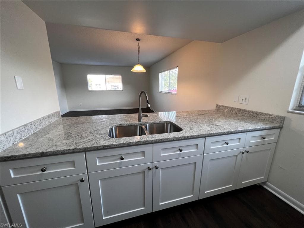 630 SE 13th PL 12 CAPE CORAL, FL 33990