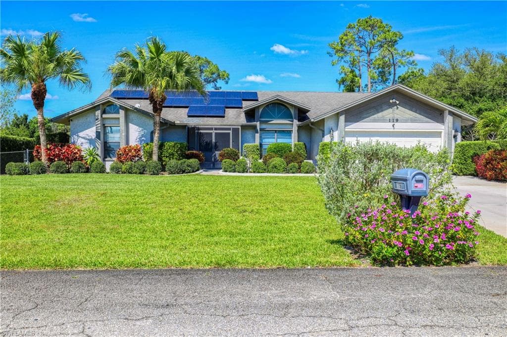 119 Robert AVE LEHIGH ACRES, FL 33936