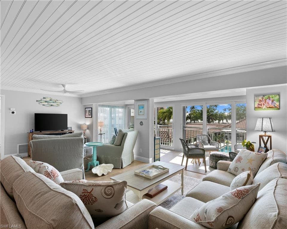 2600 Gulf Shore BLVD N 24 NAPLES, FL 34103