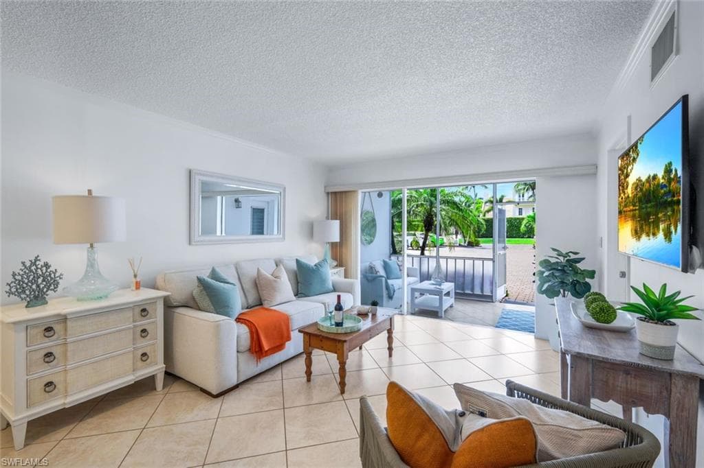 343 8th AVE S 343 NAPLES, FL 34102