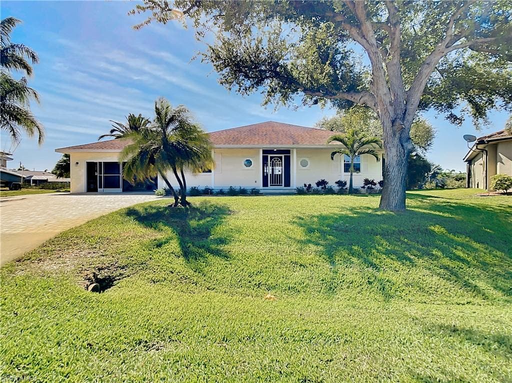 9556 Singer CIR PORT CHARLOTTE, FL 33981