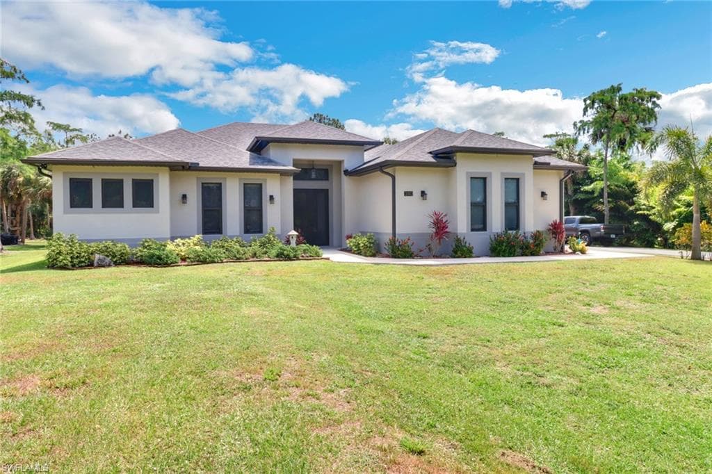 290 6th ST NE NAPLES, FL 34120